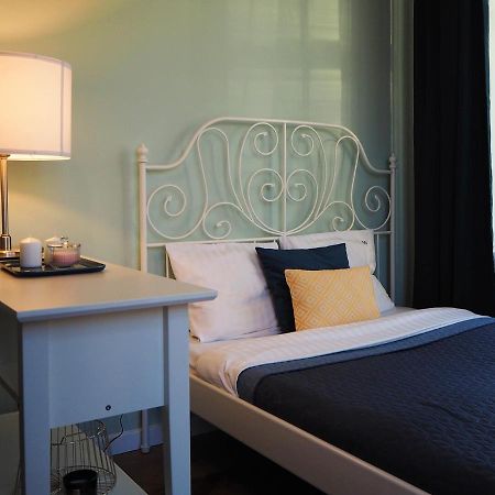 Wawelove Kossak Apt 1 Min To Royal Wawel Castle! Free Parking Appartement Krakau Buitenkant foto