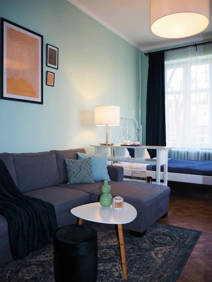 Wawelove Kossak Apt 1 Min To Royal Wawel Castle! Free Parking Appartement Krakau Buitenkant foto